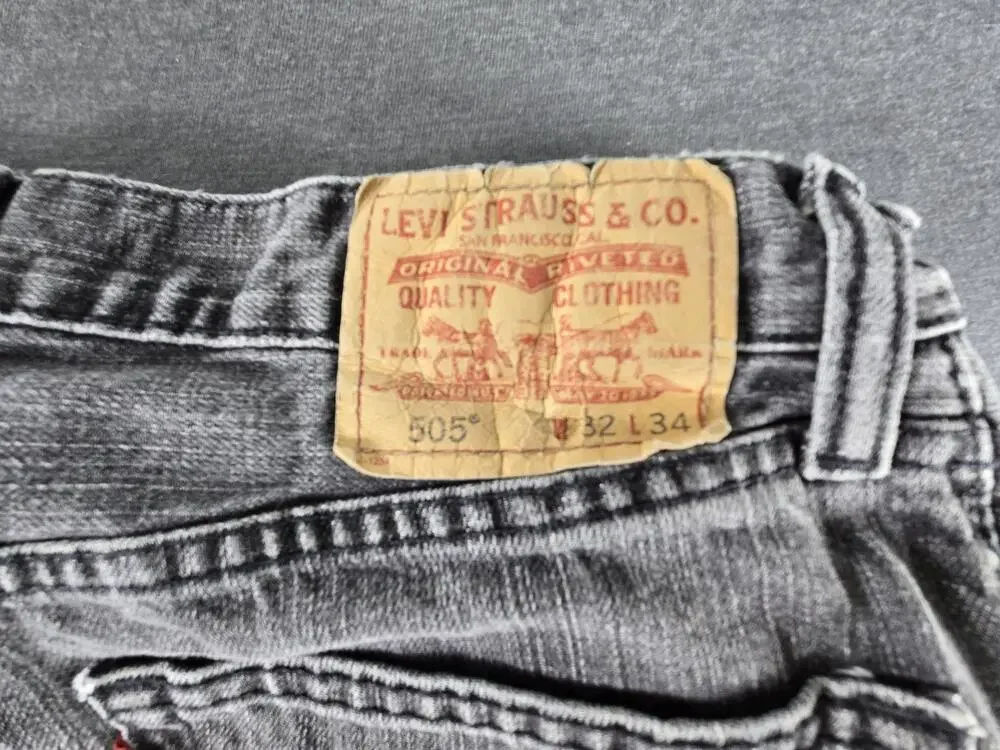 Levis 505 Jeans Mens 32x32 Gray Charcoal Wash Straight Fit Denim Classic Pants